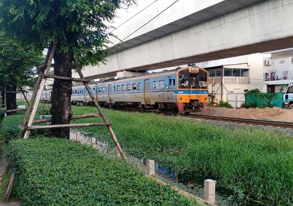 The Terminal Khon Kaen Hotel Bagian luar foto